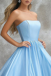 Himmelblaues Trägerloses Langes Ballkleid in A-Linie
